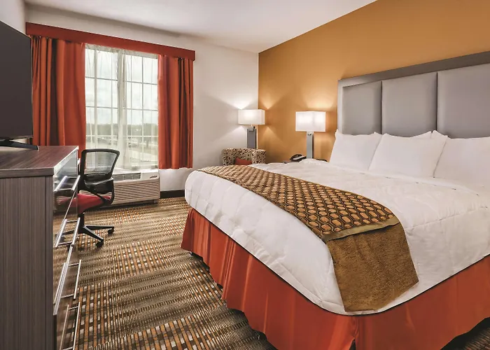 La Quinta By Wyndham San Antonio By Frost Bank Center